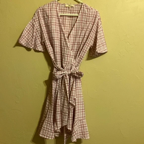 Checked Entro Dress Size Medium - Picture 1 of 3